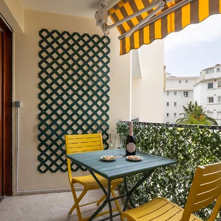 Reine Astrid Palm 3*